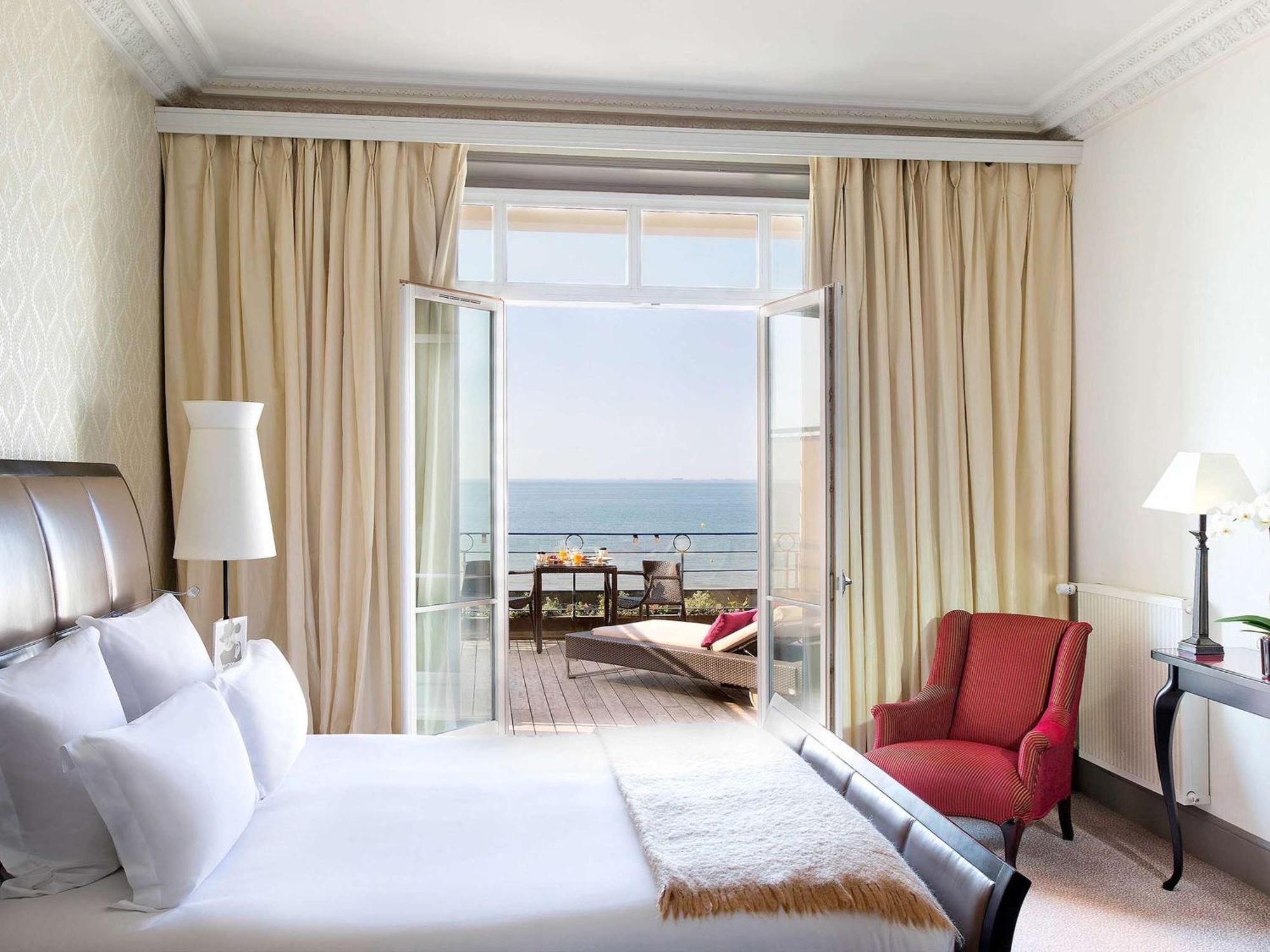 Le Grand Hotel De Cabourg - Mgallery Collection Exterior foto