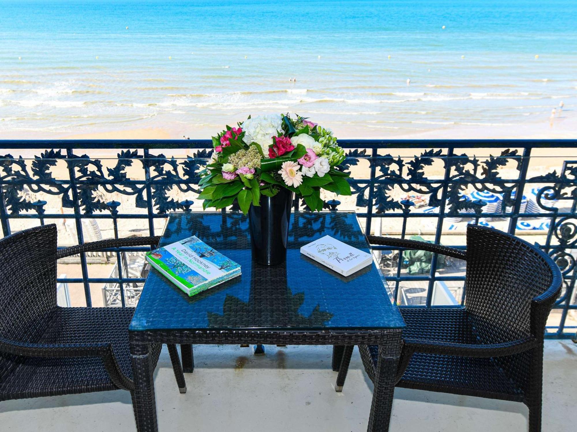 Le Grand Hotel De Cabourg - Mgallery Collection Exterior foto