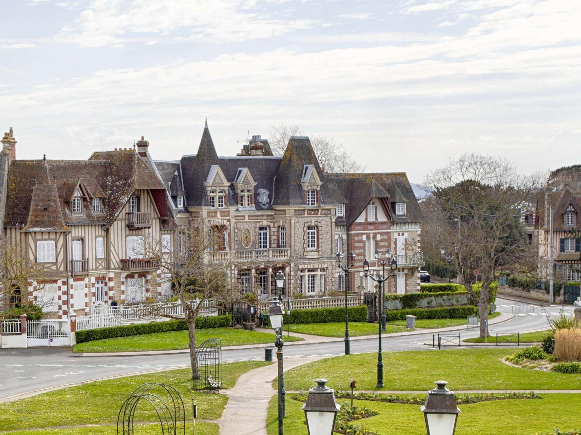 Le Grand Hotel De Cabourg - Mgallery Collection Exterior foto