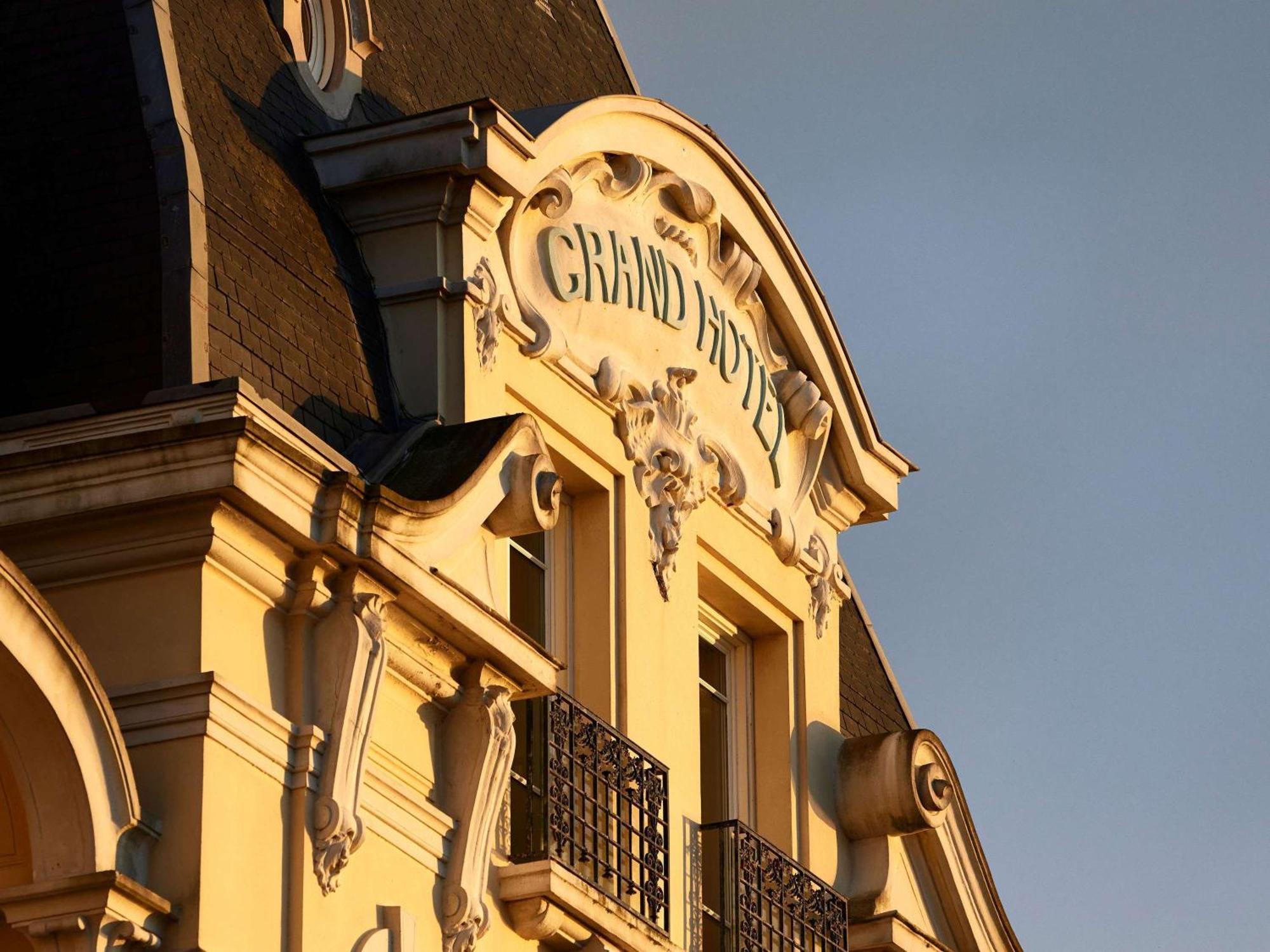 Le Grand Hotel De Cabourg - Mgallery Collection Exterior foto